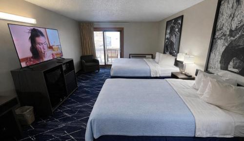 Queen Room with Two Queen Beds - Mobility Access/Non-Smoking