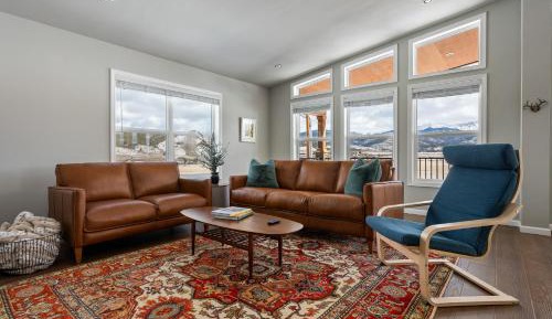 Three-Bedroom Vacation Home 