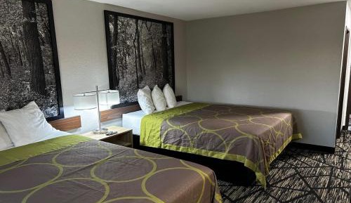 Queen Room with Two Queen Beds - Non-Smoking