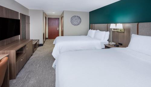 Standard Room with Two Queen Beds