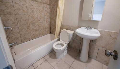 2 Queen Beds Non-Smoking, Kitchen