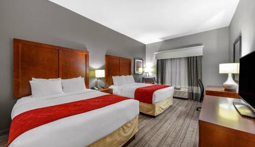 Queen Room with Two Queen Beds - Non-Smoking