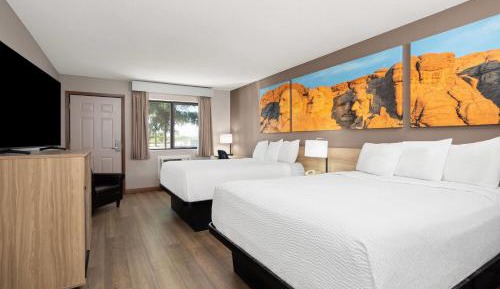 Queen Room with Two Queen Beds - Non-Smoking