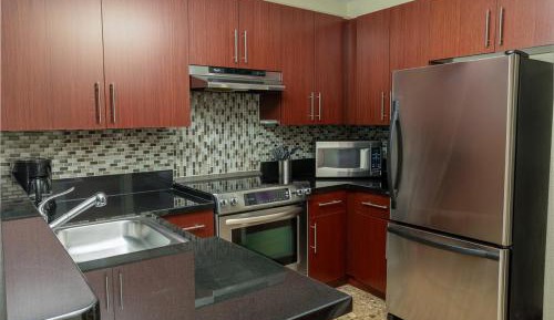 One-Bedroom King Suite - Disability Access