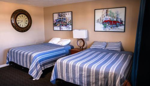 Deluxe Queen Room