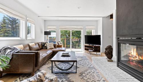 Three-Bedroom Townhouse