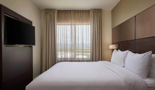 One-Bedroom Suite