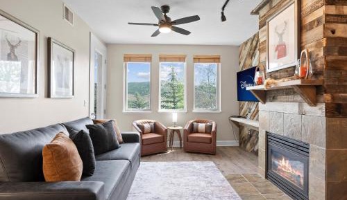 1 Bedroom Condominium 206E