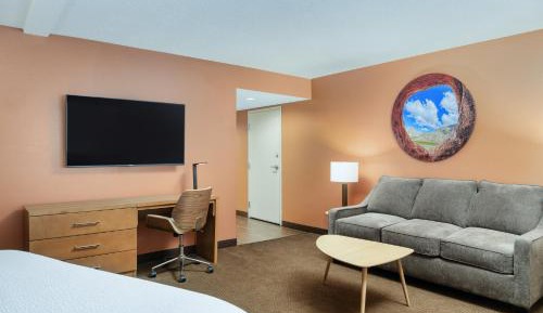 King Suite with Mobility Accessible Roll-In Shower