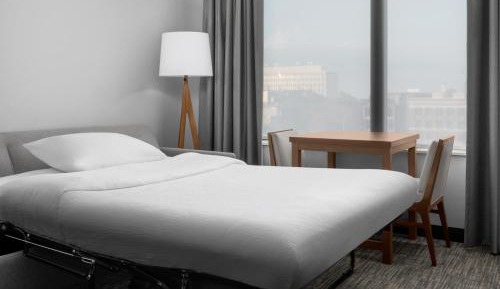 King Studio with Sofa Bed and Stadium View