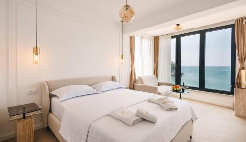 Deluxe Double Room with Sea View