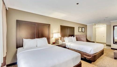 Queen Suite with Two Queen Beds - Non-Smoking