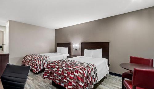 Deluxe Room with Two Double Beds Smoke Free
