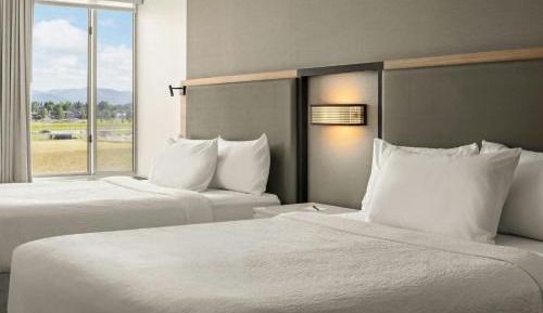 Suite with Two Queen Beds and Sofa Bed 