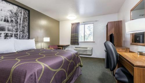 King Room - Non-Smoking