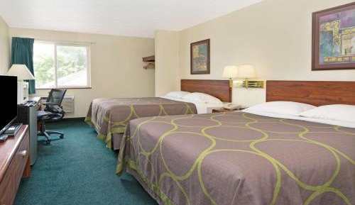 Queen Room with Two Queen Beds - Non-Smoking