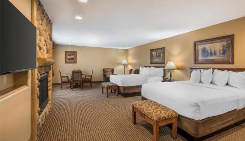 Cabin Fever Room