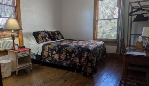 Deluxe Double Room with Shower