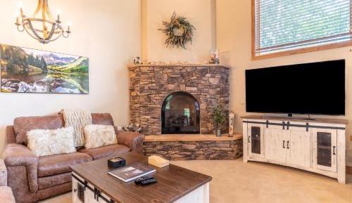 Three-Bedroom Townhouse