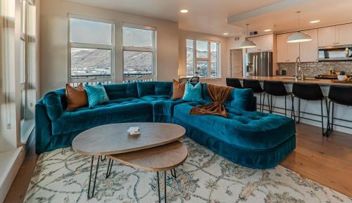 Two-Bedroom Deluxe Apartment