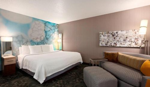 King Room with Sofa Bed - Hearing Accessible