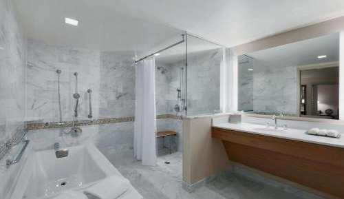 One-Bedroom King Suite - Non-Smoking