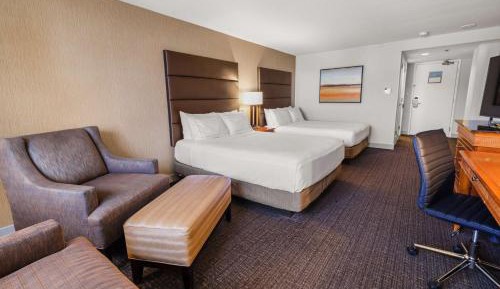 Deluxe Queen Room with Two Queen Beds and City View