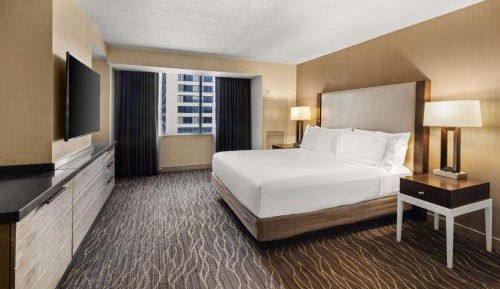 Junior King Suite with Seating Area