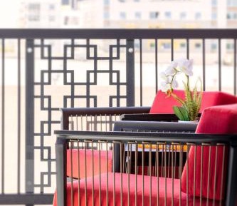 One-Bedroom King Suite with Balcony