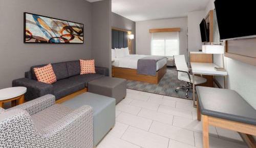 King Suite with Sofa Bed