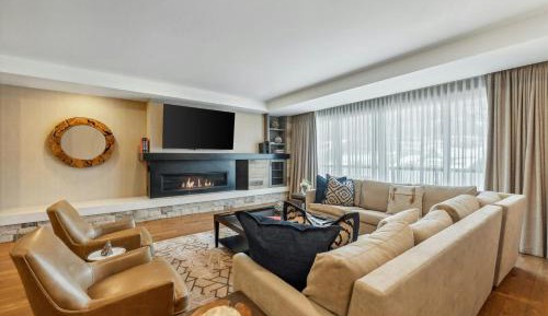 Three-Bedroom Residence with Balcony and Fireplace