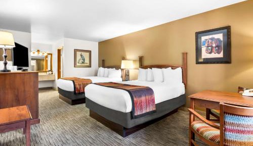 Queen Room with Two Queen Beds - Non-Smoking