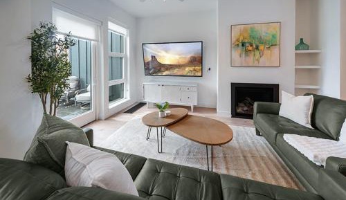Three-Bedroom Townhouse