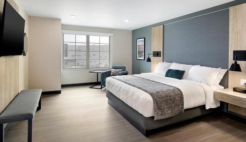 Standard King Room