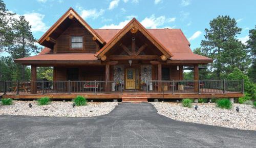 Three-Bedroom Vacation Home 