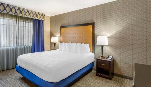 Suite with One King and One Queen Bed