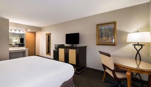 King Room - Non-Smoking
