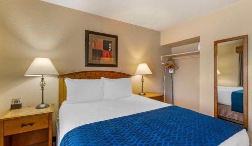 Two-Bedroom Queen Room with Two Queen Beds