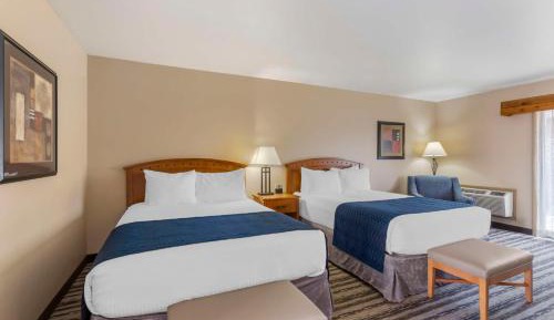 Queen Room with Two Queen Beds and Patio