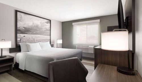 King Room - Mobility Access/Non-Smoking