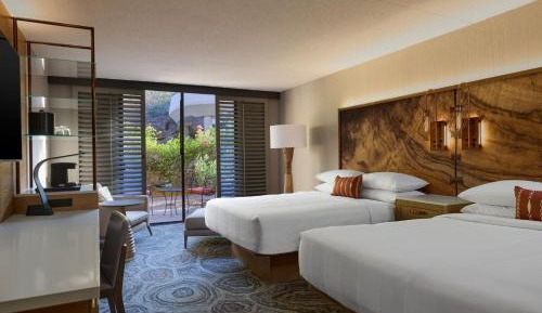 Double Room with Two Double Beds with Resort View