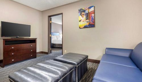 One-Bedroom Queen Suite with Sofa Bed