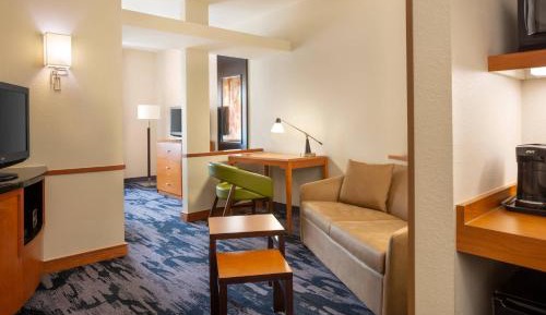 Studio with King Bed, Bathtub and Sofa Bed - Mobility Access/Hearing Accessible