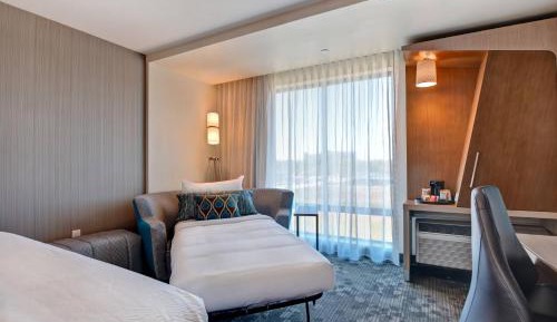 Suite, 1 King, Sofa bed