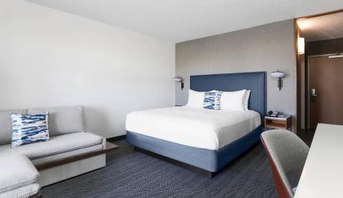 King Room with Sofa Bed