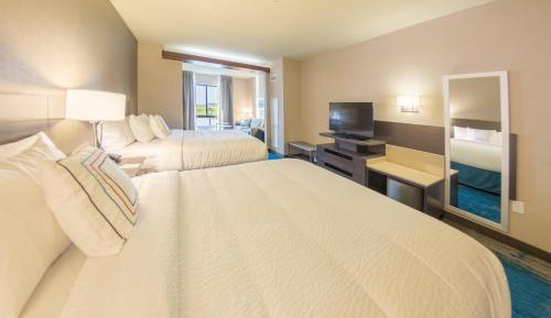 Queen Suite with Two Queen Beds and Sofa Bed