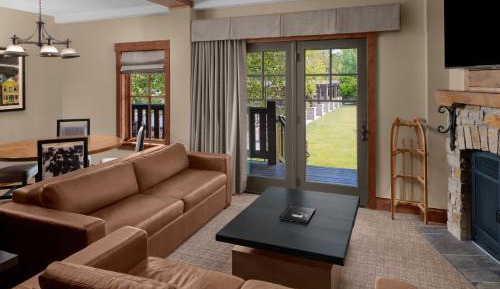 2 Bedroom Presidential Suite, Mountain &amp; Golf view, Balcony