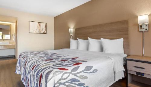 Deluxe King Room Smoke Free
