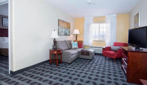 Two-Bedroom Suite