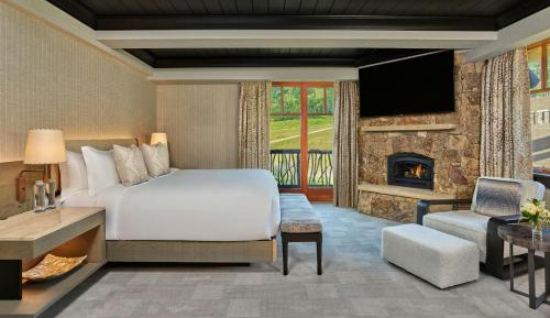 The Ritz-Carlton Suite, 1 Bedroom Suite, 1 King, Fireplace